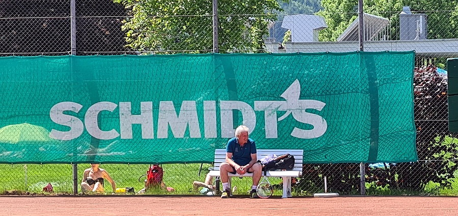 Verf�hrungen durch das Freibad beim TC Nenzing