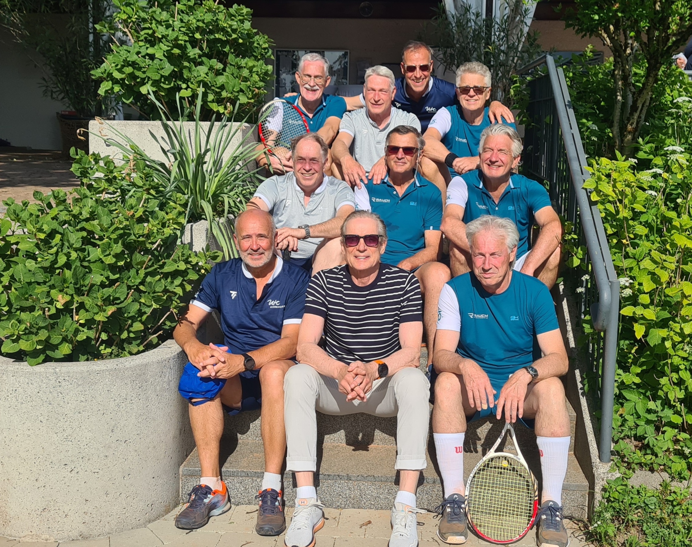 vlnr unten-nach-oben: Arno Schuchter, Rudi Kalb,  Kurt Bitriol, K&auml;ptn Michael Madlener, Peter Pintarelli, Thomas Struth, K&auml;ptn Peter Troy, Marco Spitzar, Ulrich Kemmler, Elmar Albrich